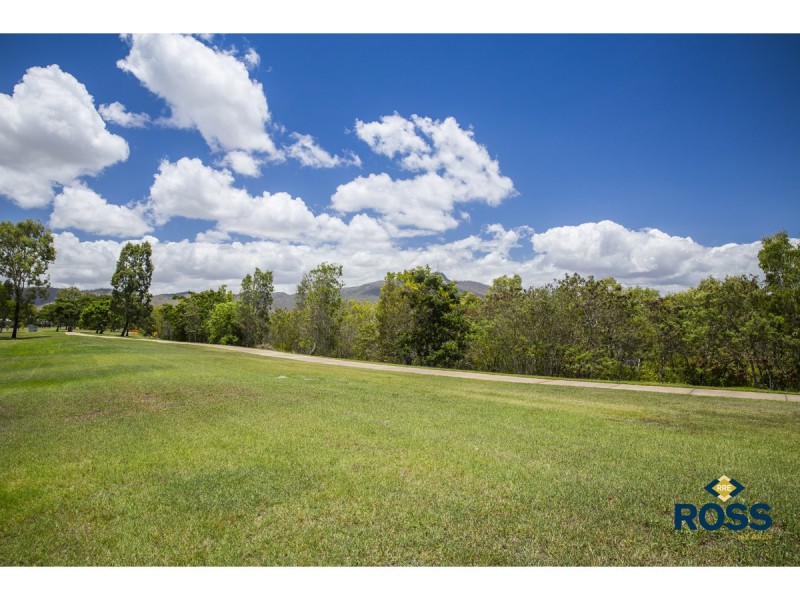 69 River Boulevard, Idalia QLD 4811