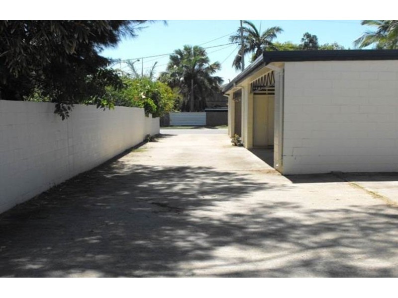 4/18 Kitchener Road, Pimlico QLD 4812