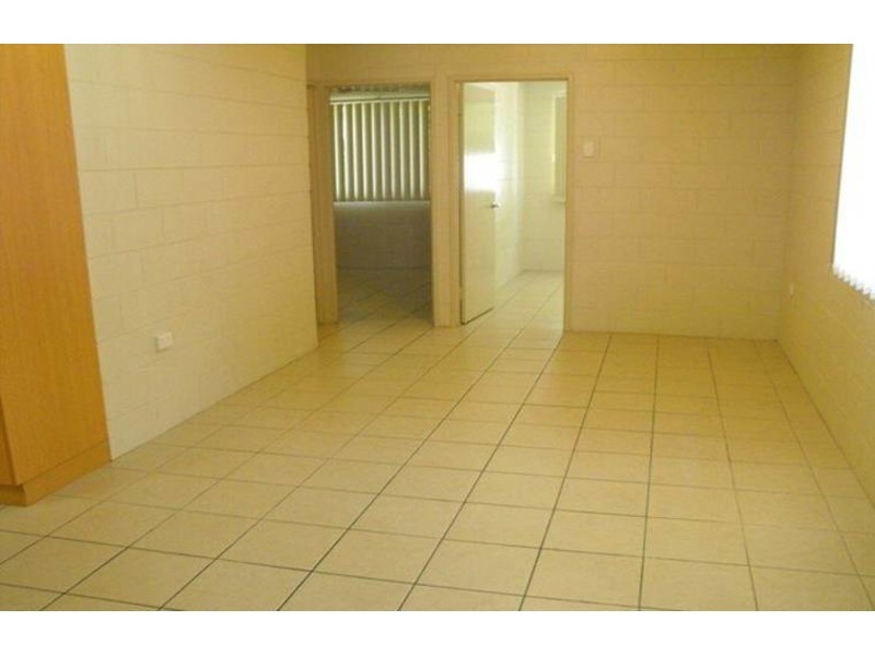 4/18 Kitchener Road, Pimlico QLD 4812