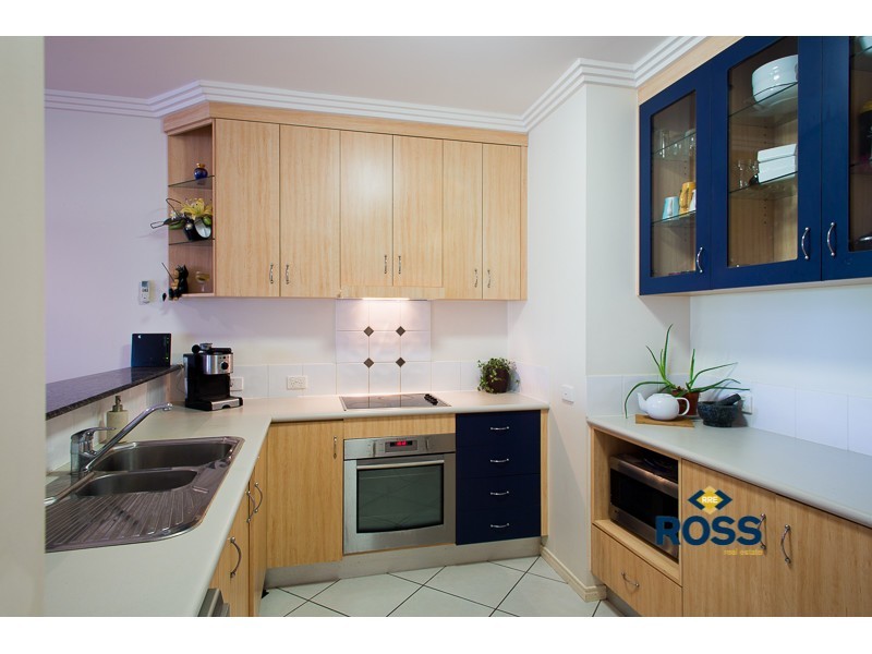 25/18-30 Sir Leslie Thiess Drive, Townsville City QLD 4810