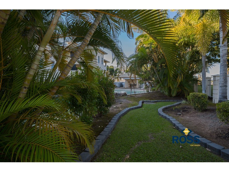 25/18-30 Sir Leslie Thiess Drive, Townsville City QLD 4810