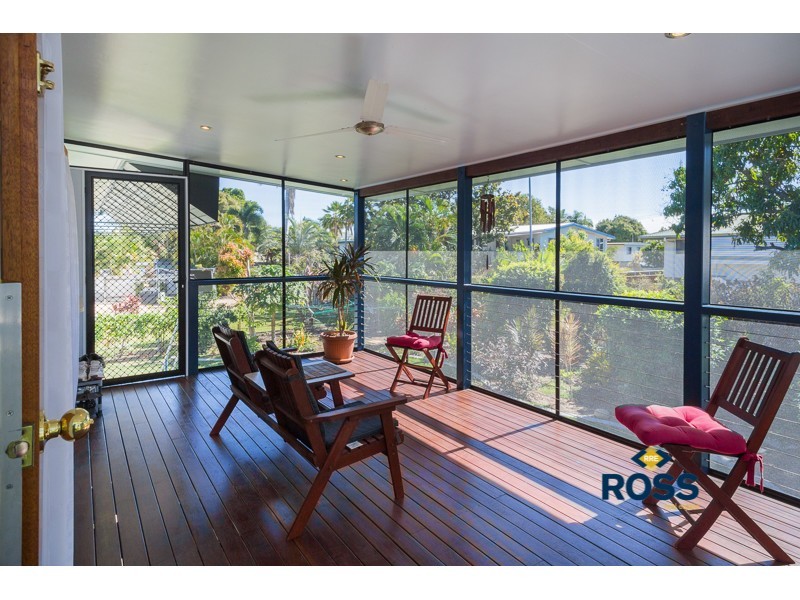 9 Carlisle Street, Cranbrook QLD 4814