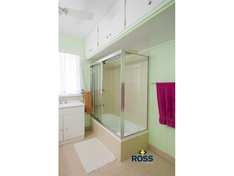 9 Carlisle Street, Cranbrook QLD 4814