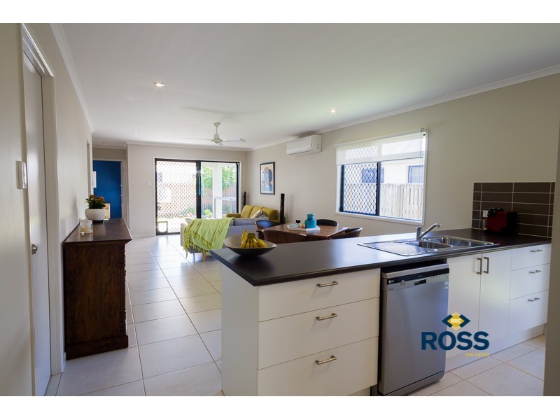 15 Crake Circuit, Oonoonba QLD 4811