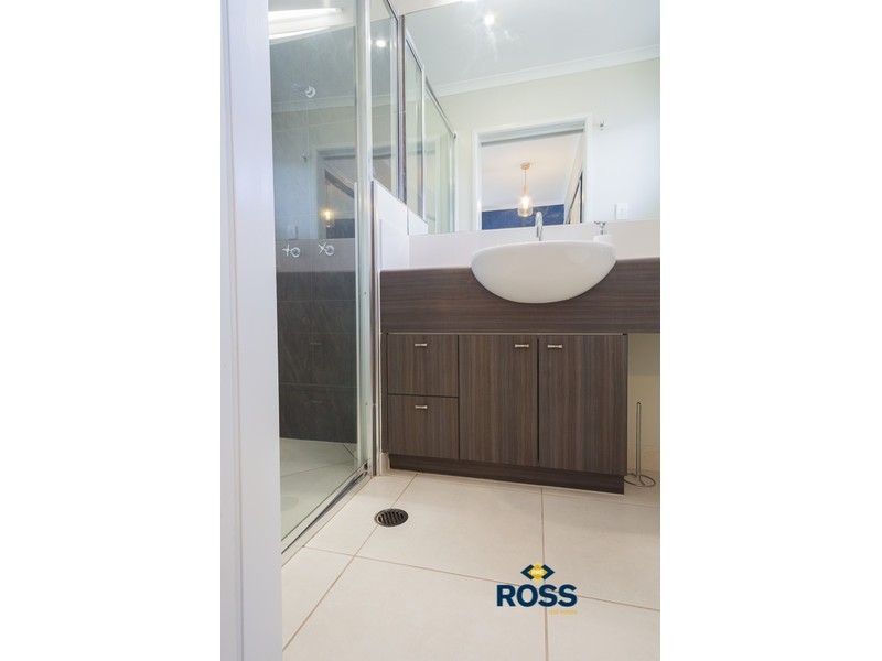 15 Crake Circuit, Oonoonba QLD 4811