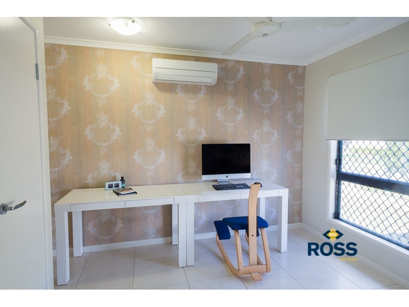 15 Crake Circuit, Oonoonba QLD 4811