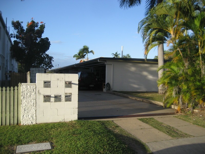 2/15 Rose Street, North Ward QLD 4810