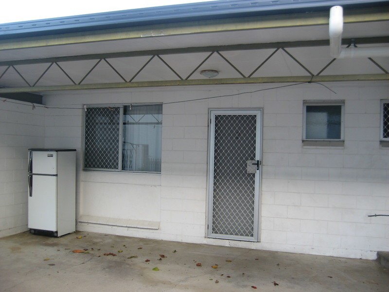 2/15 Rose Street, North Ward QLD 4810