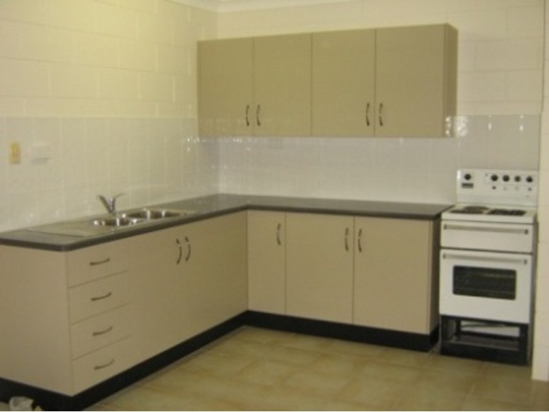 1/15 Rose Street, North Ward QLD 4810