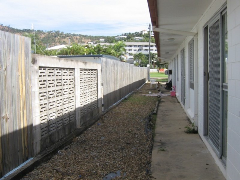 1/15 Rose Street, North Ward QLD 4810