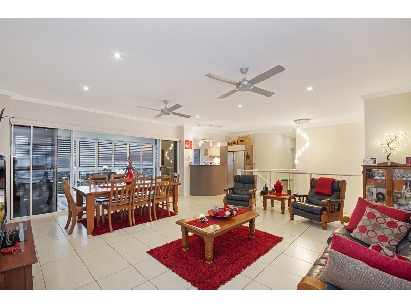 14 Stirling Drive, Castle Hill QLD 4810