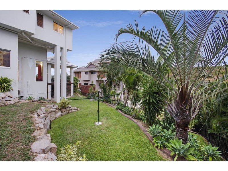 14 Stirling Drive, Castle Hill QLD 4810