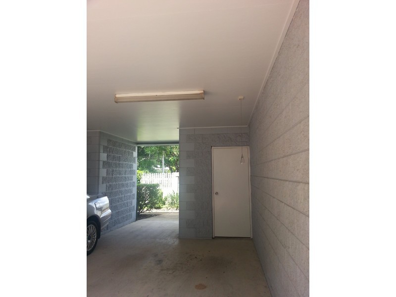 2/34 Park Lane, Hyde Park QLD 4812