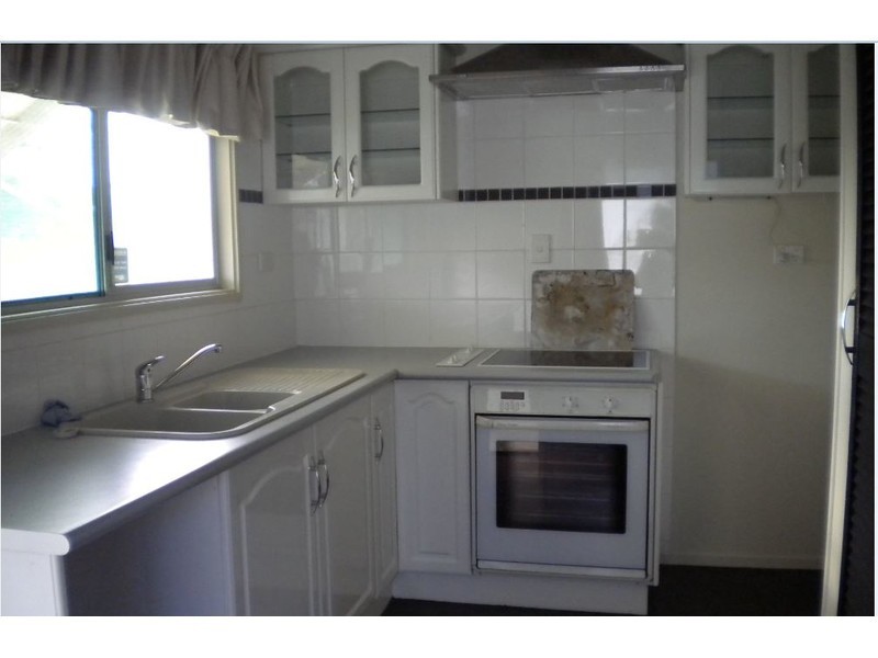 31 Samantha Street, Kelso QLD 4815