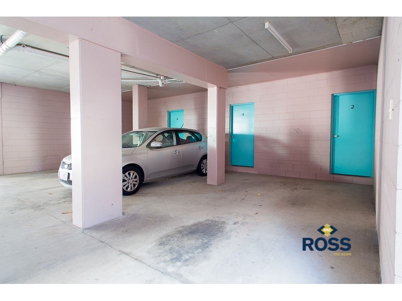 4/130 Eyre Street, North Ward QLD 4810