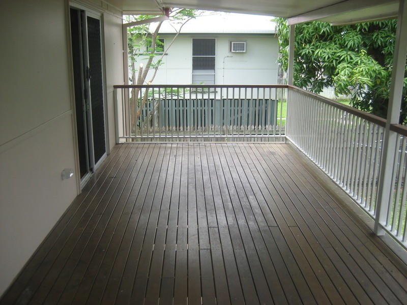 9 Leopold, Aitkenvale QLD 4814