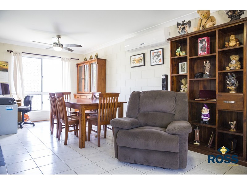 25 Amber Avenue, Rasmussen QLD 4815