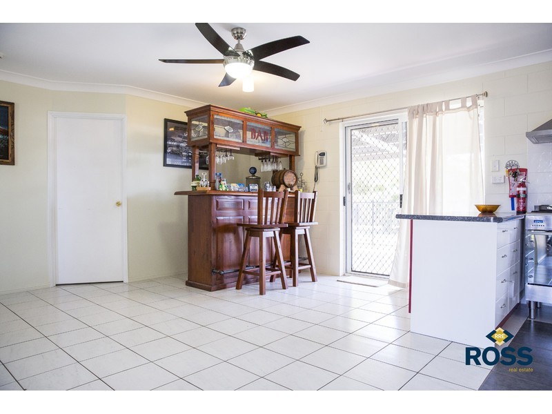 25 Amber Avenue, Rasmussen QLD 4815