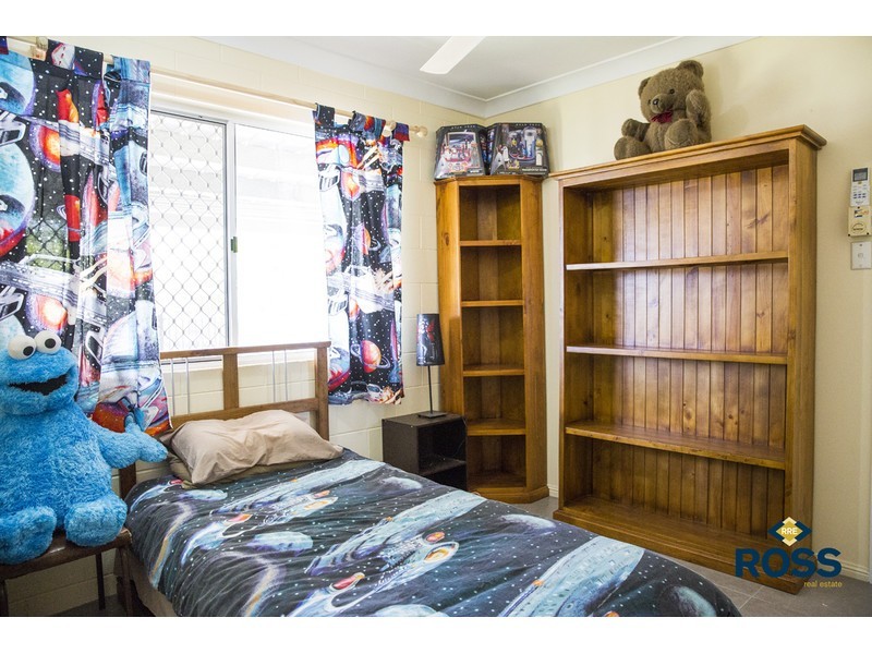 25 Amber Avenue, Rasmussen QLD 4815