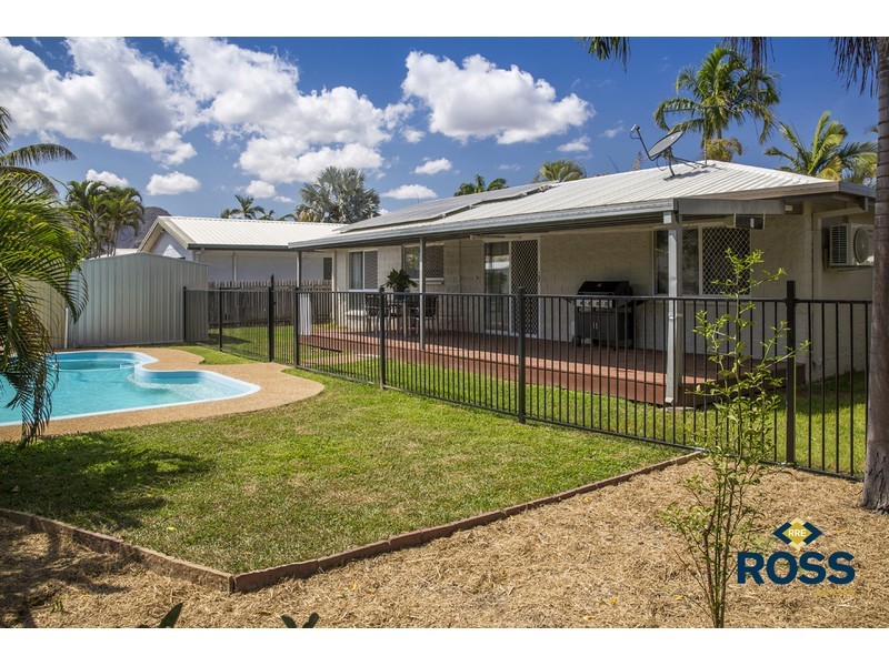25 Amber Avenue, Rasmussen QLD 4815