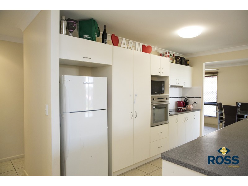 10 Johnlan Avenue, Bohle Plains QLD 4817