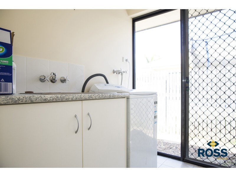 10 Johnlan Avenue, Bohle Plains QLD 4817