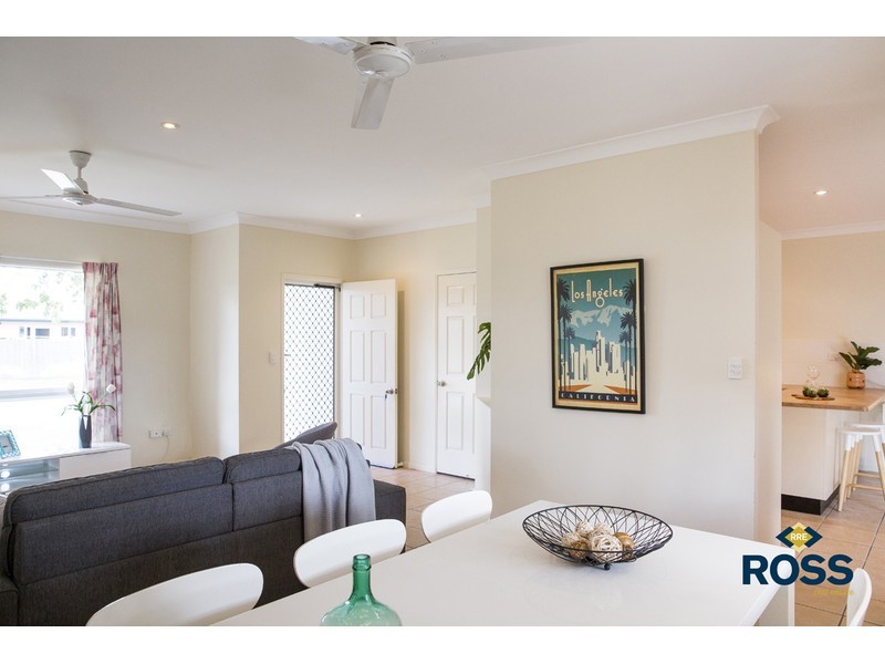 12 Young Circuit, Kirwan QLD 4817