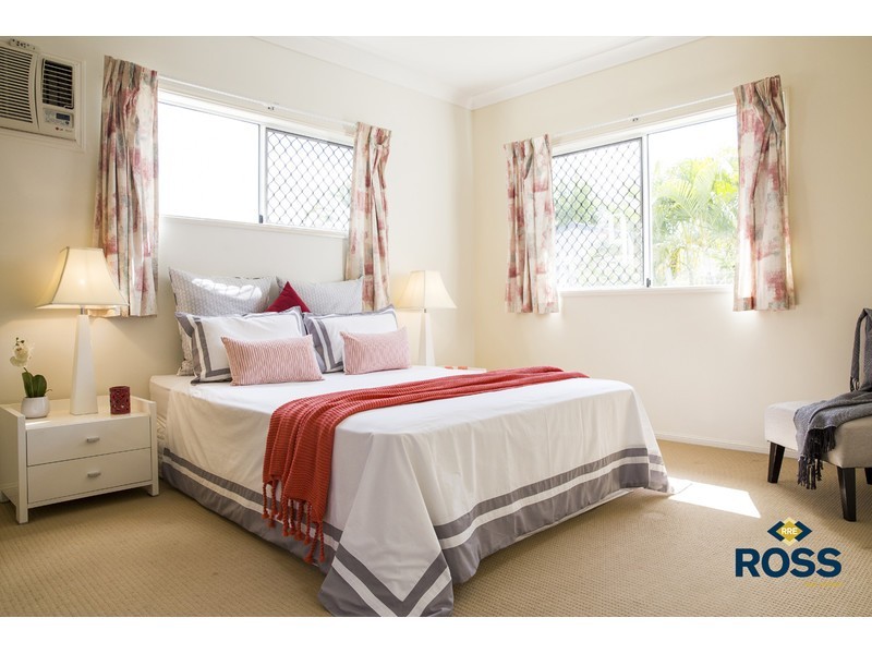 12 Young Circuit, Kirwan QLD 4817