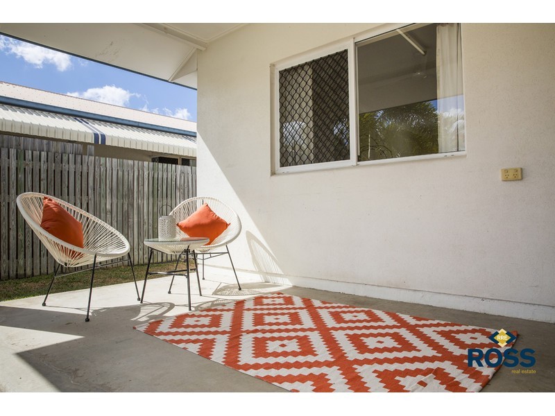 12 Young Circuit, Kirwan QLD 4817