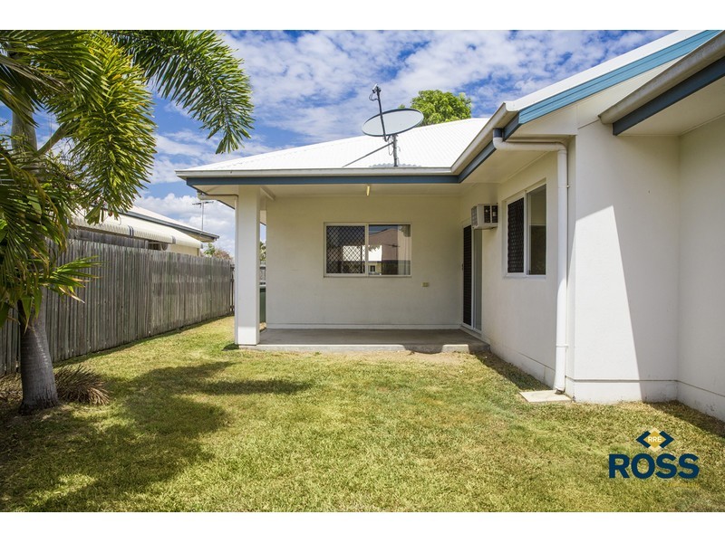 12 Young Circuit, Kirwan QLD 4817