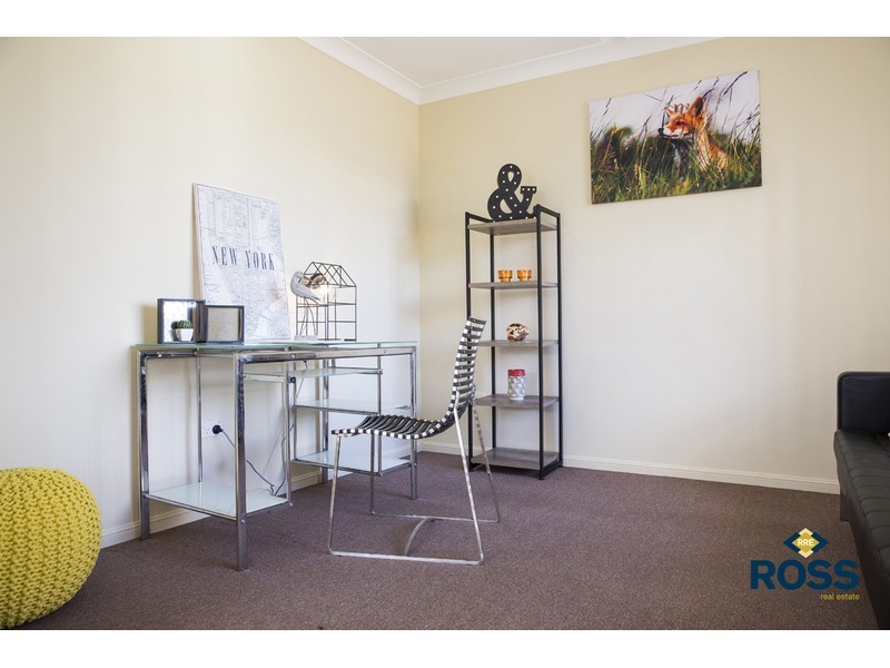 8 Nugent Court, Kirwan QLD 4817