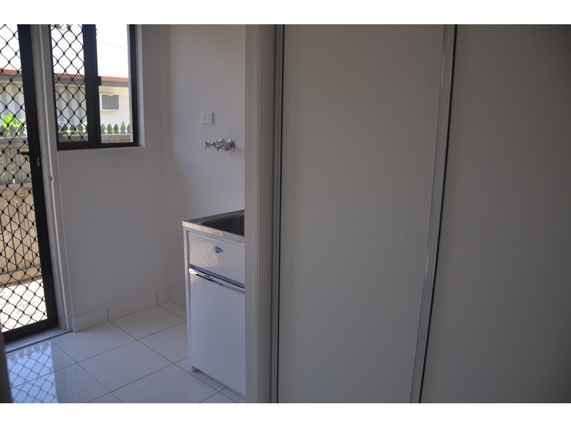 8 Marita Court, Bushland Beach QLD 4818