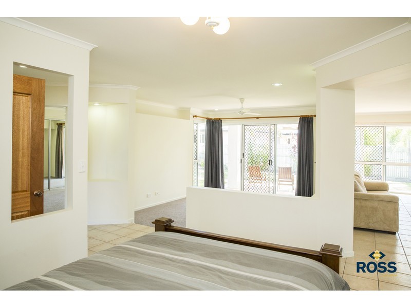 2 Blue Lake Court, Kirwan QLD 4817