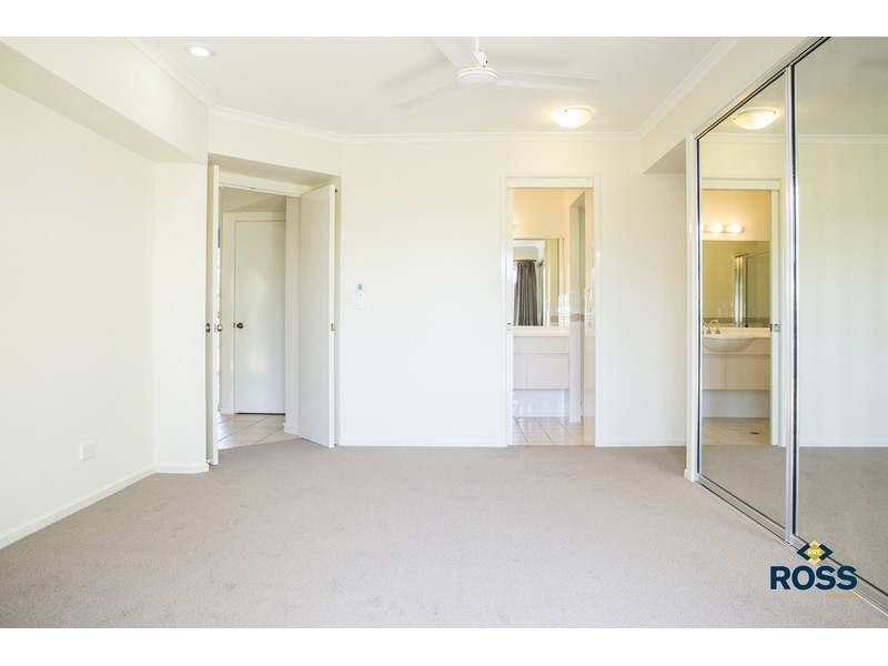 2 Blue Lake Court, Kirwan QLD 4817