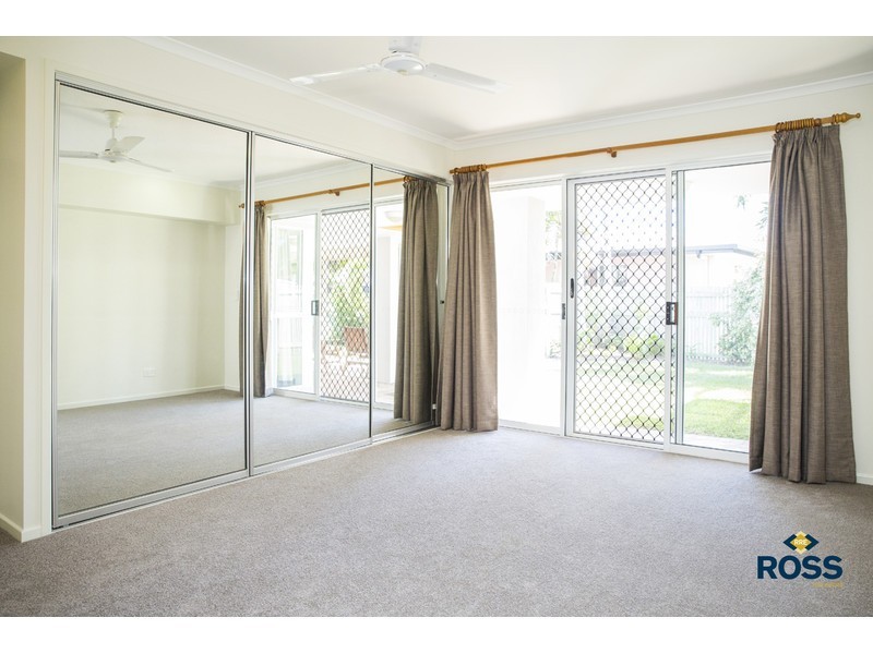2 Blue Lake Court, Kirwan QLD 4817