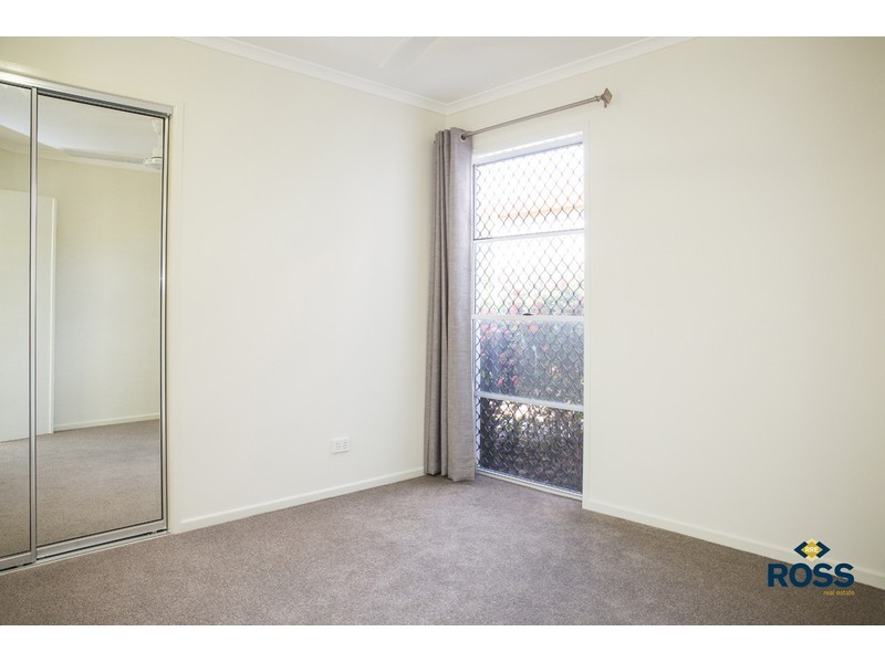 2 Blue Lake Court, Kirwan QLD 4817