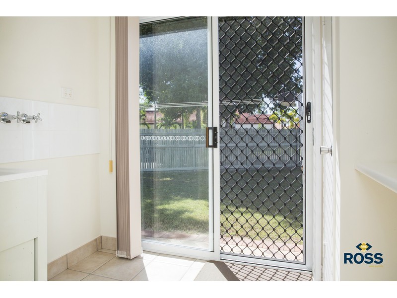 2 Blue Lake Court, Kirwan QLD 4817