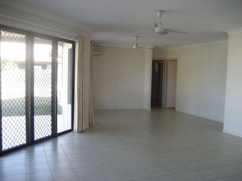 5 Monaro Circuit, Mount Louisa QLD 4814