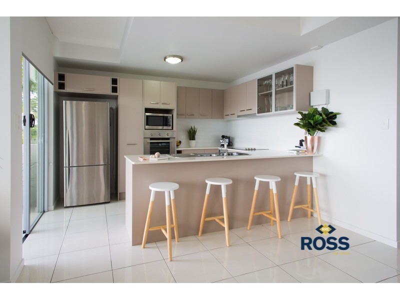 4/28 Landsborough Street, North Ward QLD 4810