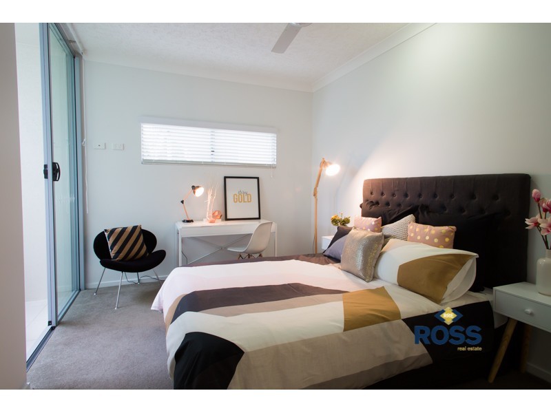 4/28 Landsborough Street, North Ward QLD 4810