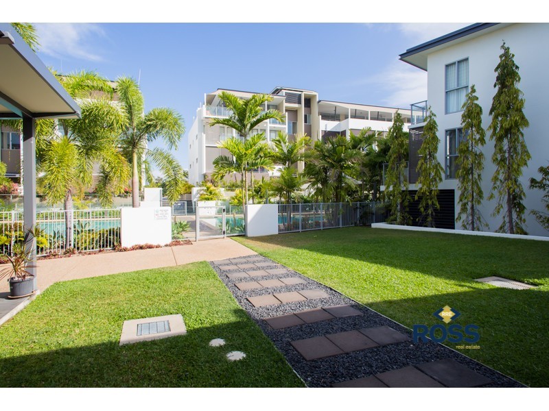 4/28 Landsborough Street, North Ward QLD 4810