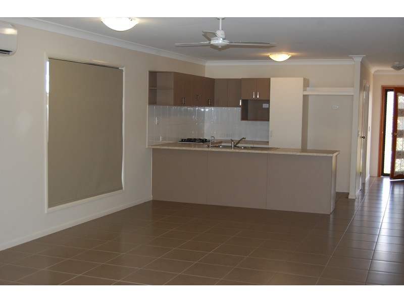 31 Batiki Circuit, Burdell QLD 4818