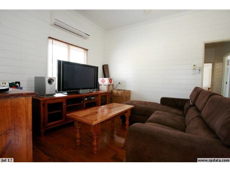 24 Ninth Avenue, Railway Estate QLD 4810