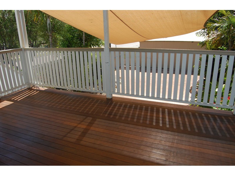 24 Ninth Avenue, Railway Estate QLD 4810