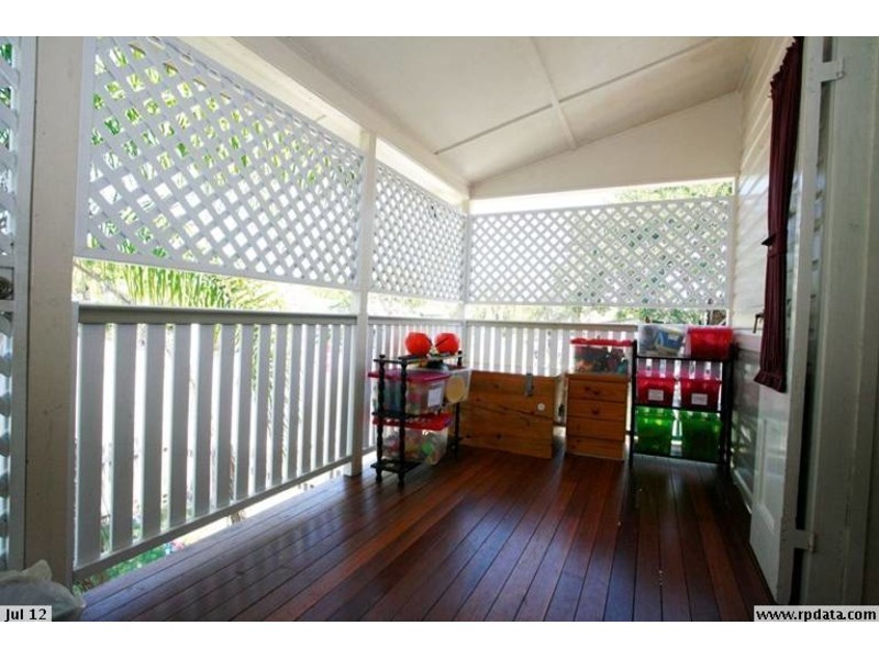 24 Ninth Avenue, Railway Estate QLD 4810