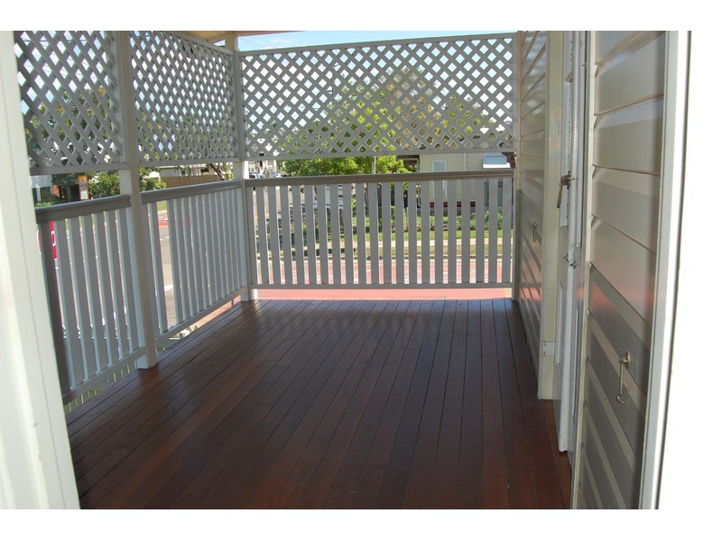 24 Ninth Avenue, Railway Estate QLD 4810