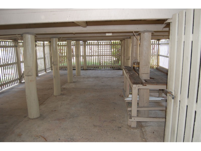 24 Ninth Avenue, Railway Estate QLD 4810