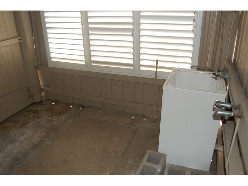 24 Ninth Avenue, Railway Estate QLD 4810