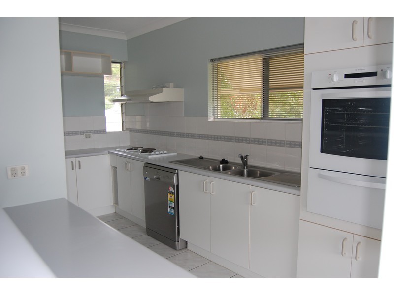 3/377 Stanley Street West, North Ward QLD 4810