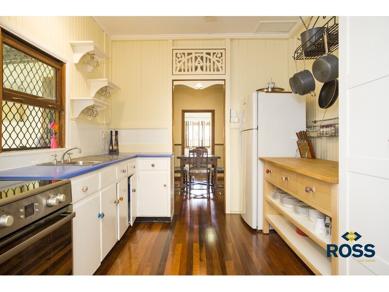 77 Gerard Street, Currajong QLD 4812